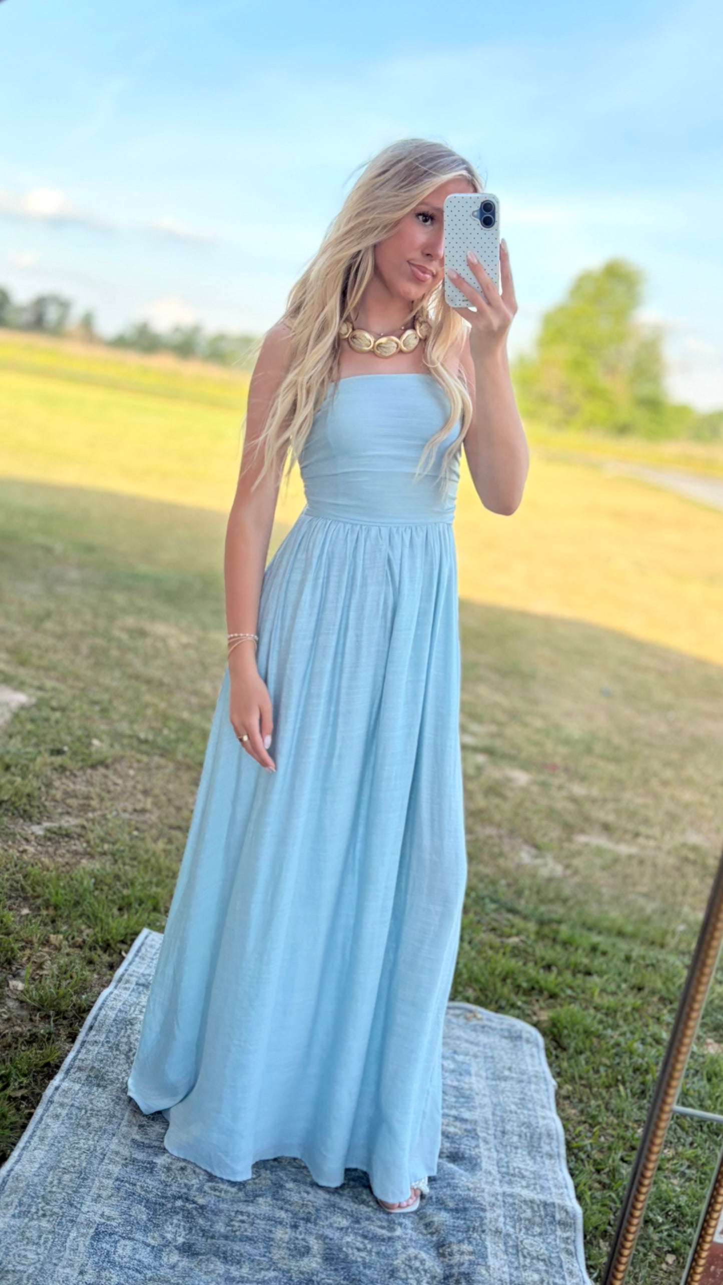 The Elegant Dress